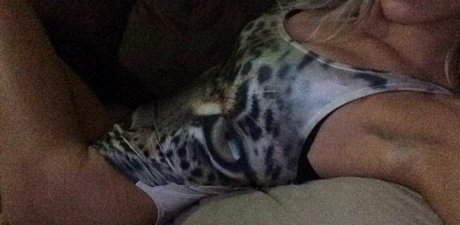 gatito pelirrojo onlyfans bastante adulta archivo