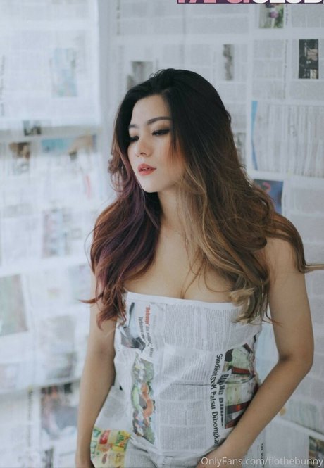 Flo The Bunny desnudos estrella porno archivo