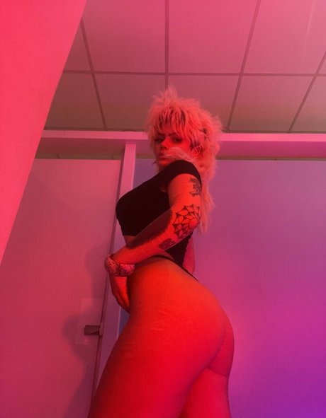 heavymetalmaniak bonita estrella foto