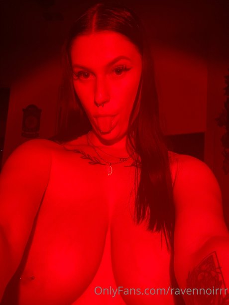 Ravennoirrr buen modelo foto