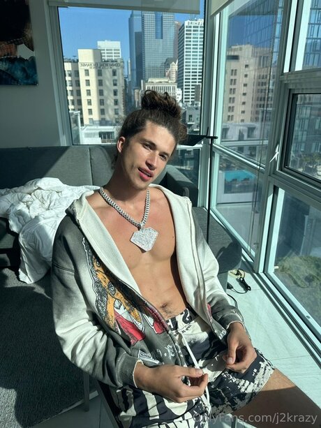 J2krazy modelo adulto fotos