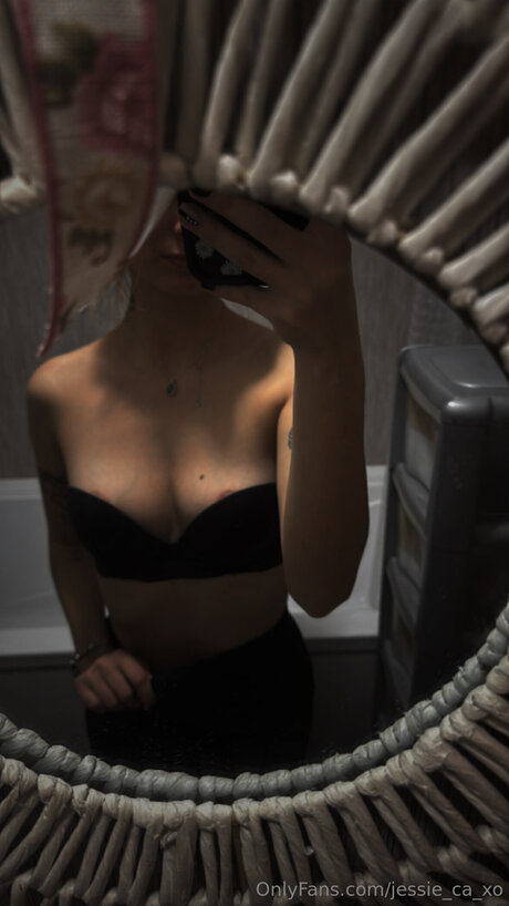 Jessie Ca Xo estrella porno hd imagen