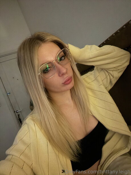 Brittany Leigh estrella porno caliente galerías