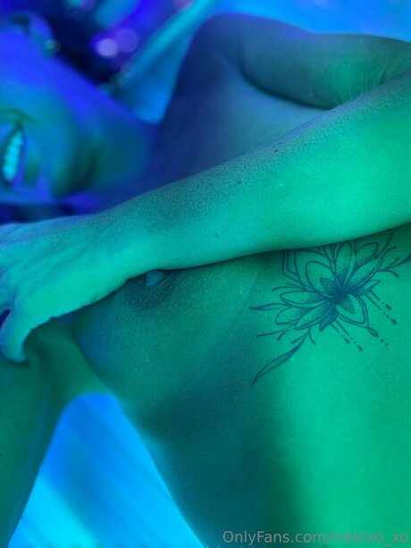 Nikkixo Xo buena estrella porno fotos