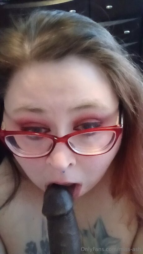 Miss Ash modelo pornografico archivo