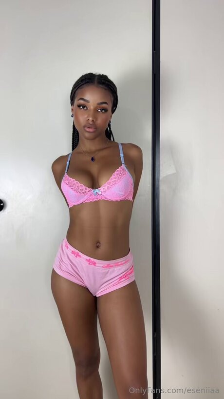 Eseniiaa estrella agradable galería