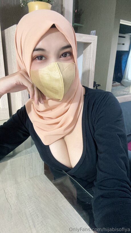 Hijabisofiya estrella porno gratis galerías