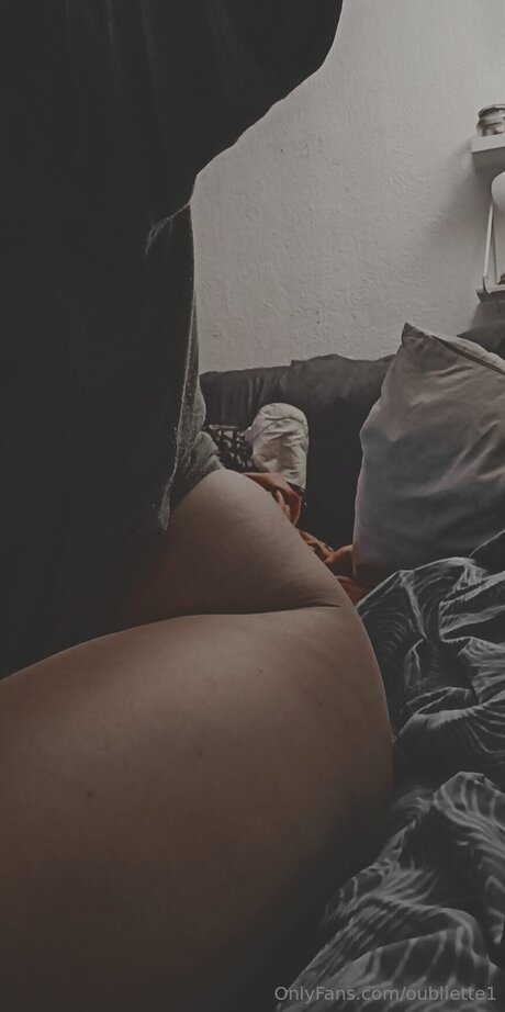 Oubliette1 actriz erótica foto