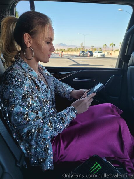 Bulletvalentina actriz libre archivo