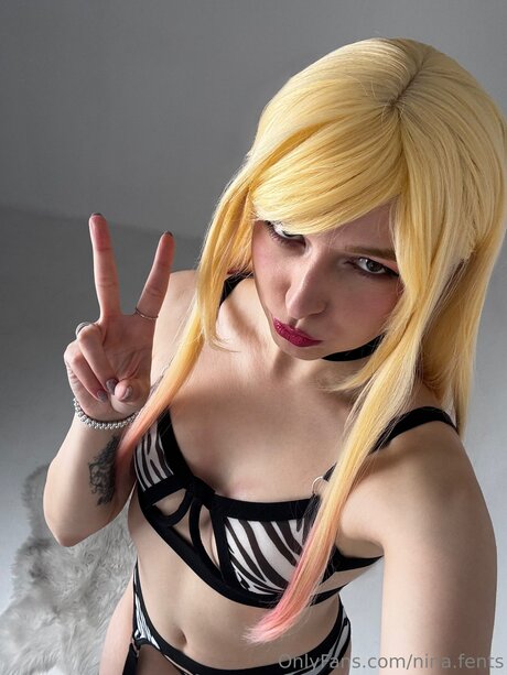 Nina Fents estrella porno perfecta galerías