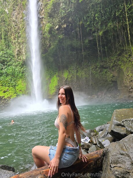 Therealcabrona desnudos de modelos galerías