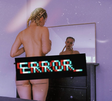 Elenas Caprice_ actriz erótica fotos