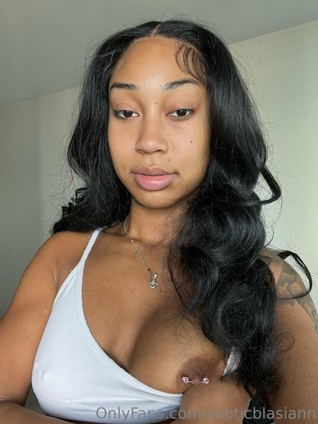 Exoticblasiann_ modelo mejor foto
