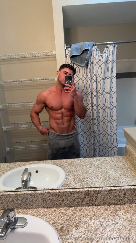 Aaronaesthetics modelo desnudo imágenes