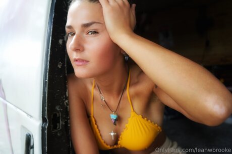 tatuajes de tetas grandes onlyfans bastante hd recopilación