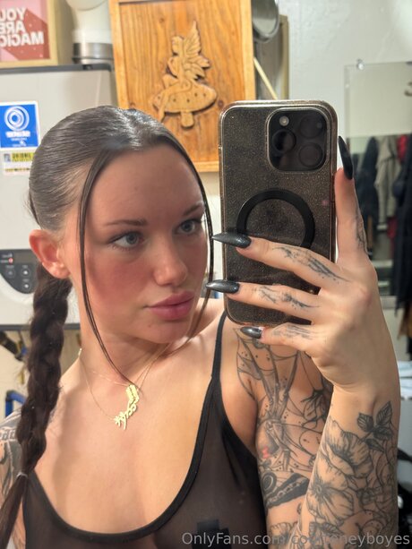 Courteneyboyes estrella porno hd foto