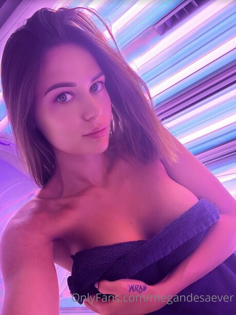 Megandesaever buena estrella porno imágenes