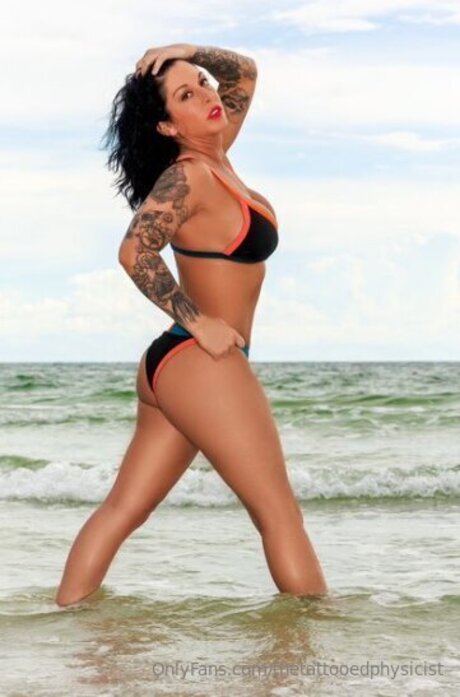 Thetattooedphysicist estrella exclusiva galería