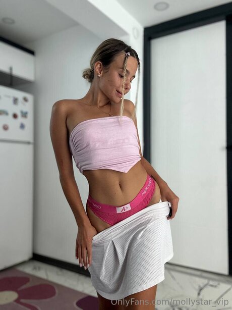 Mollystar Vip actriz atractiva fotos