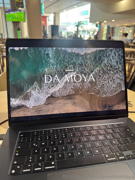 Danielmontoya desnudos estrella porno imágenes