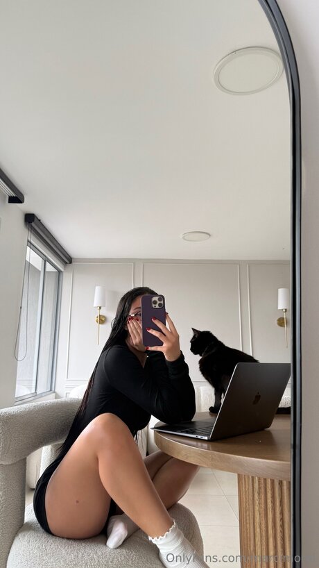 Marcimoral estrella porno atractiva imagen