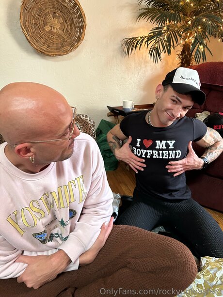 Rockyunleashed modelo superior foto