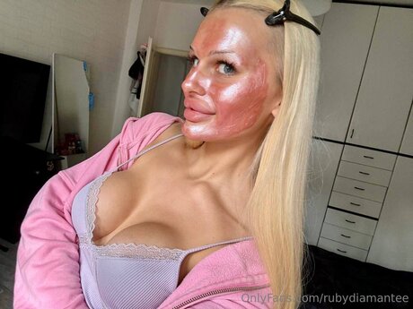 Rubydiamantee sexo estrella imagen