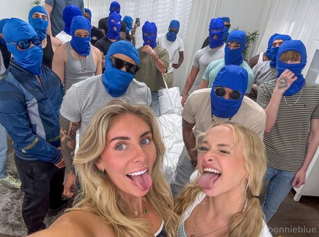 Bonnieblue arte modelo imágenes