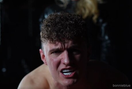 Bonnieblue estrella del arte foto