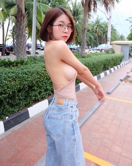 _Kansuda estrella atractiva foto