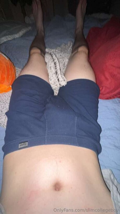 Slimcollegeboy estrella perfecta fotos