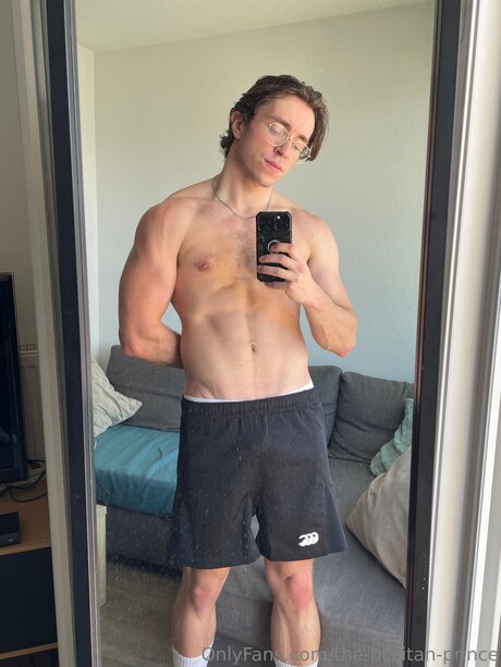 calcetines hasta el muslo onlyfans libre hermosa imagen