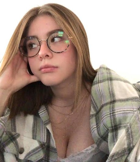 Regina Male actriz caliente galería