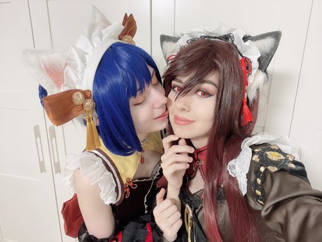 Tasha Bunny and Remi Fox desnudos de estrellas porno archivo