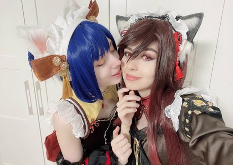 Tasha Bunny and Remi Fox desnudos de estrellas fotos