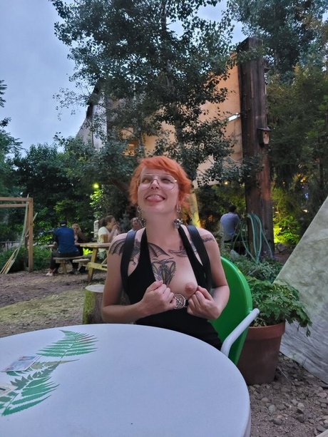 Faebelle xxx estrella porno imágenes