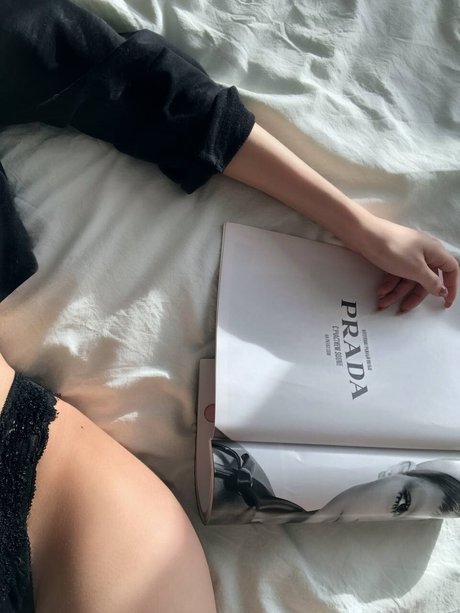 Aleksmlnv estrella porno de arte galerías