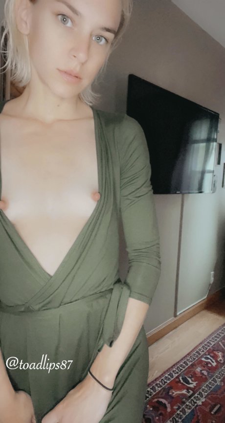 _Toadlips modelo desnuda galerías