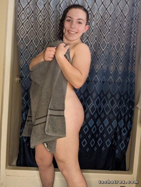 Tasha Trex arte estelar archivo