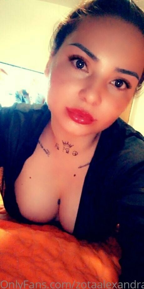 zotaalexandra estrella hd imágenes