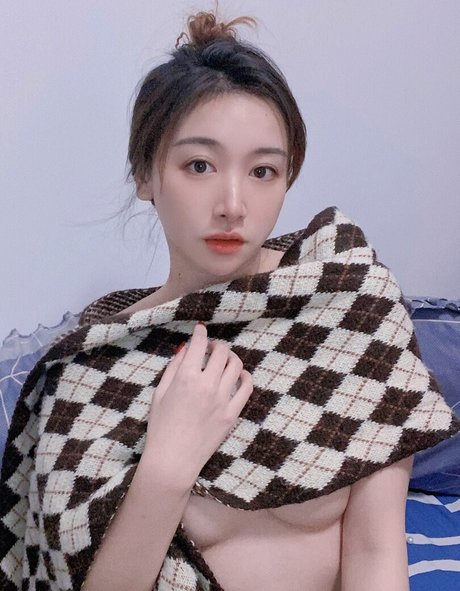 Inshy modelo libre galería