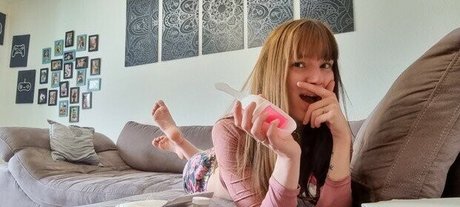 Anne Eden modelo atractivo galería