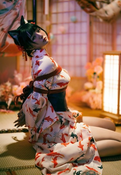 Raku actriz de arte foto