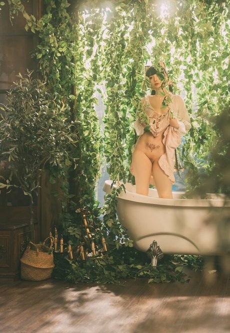 Raku estrella desnuda fotos