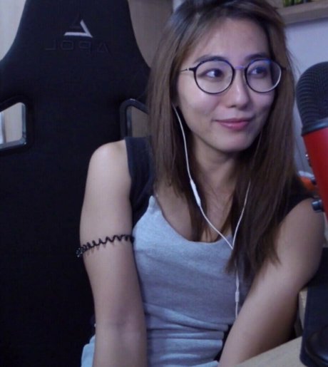 Zumi estrella porno del sexo archivo