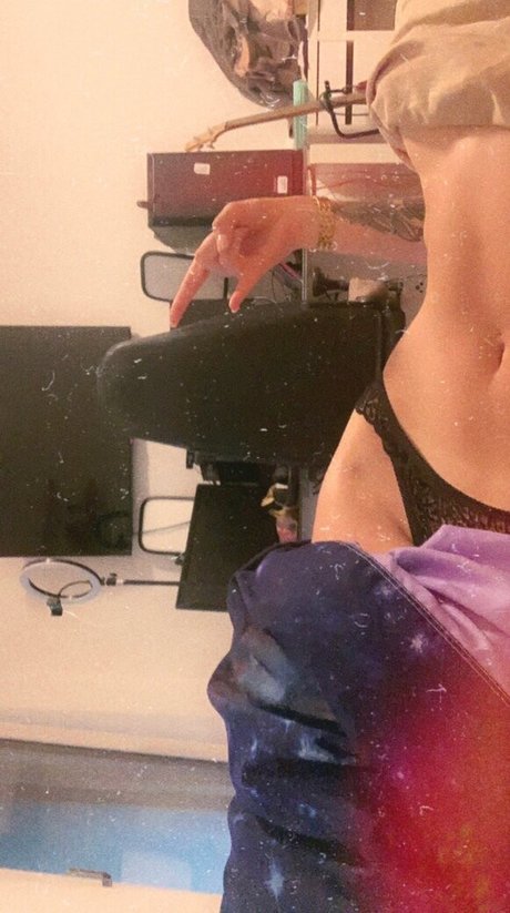 Zuccubuz estrella porno en alta definición galería