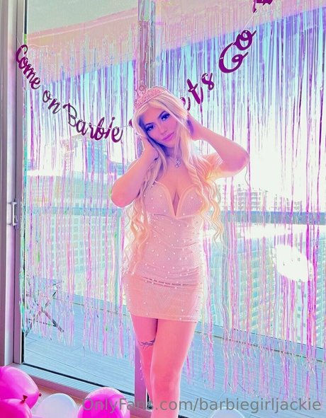 Barbiegirljackie estrella porno perfecta foto