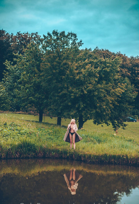 Naughtybanshee modelo desnuda imágenes