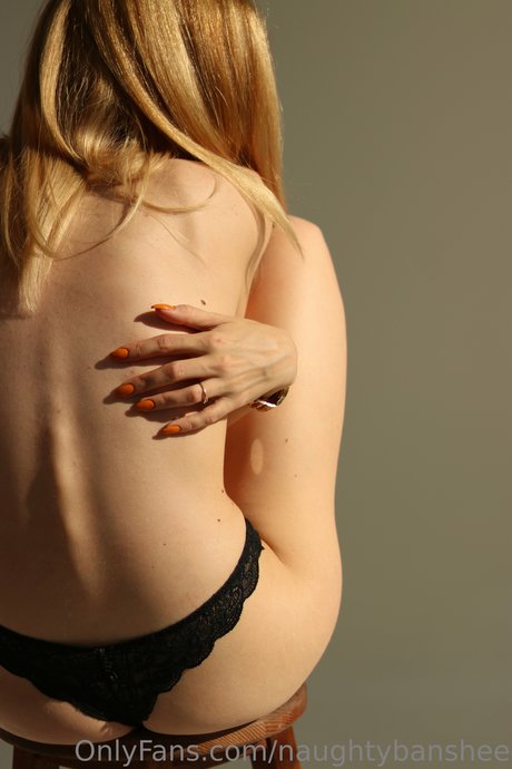 Naughtybanshee modelo exclusivo imagen