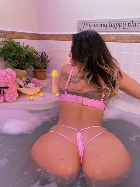 Charlotte Olivia_ actriz erótica imagen